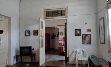 Rumah Semifurnished LT 1000m dekat Stasiun dan Kebun Raya Bogor, Bogor