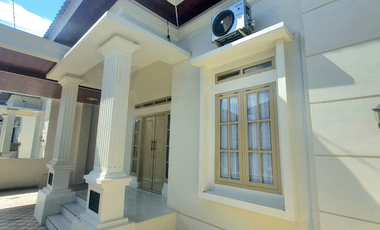 Dijual Rumah di Kawasan Lampeuneurut Dengan Akses Jalan Lebar - Hunian Classic Best Seller!