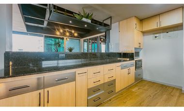 Penthouse frente al CC Santa fé para renta amoblada