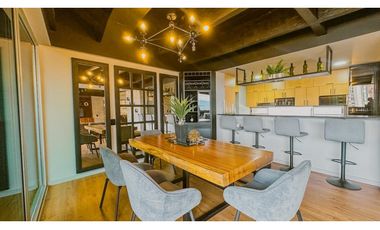 Penthouse frente al CC Santa fé para renta amoblada