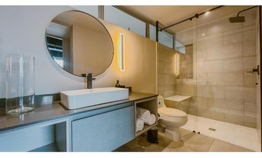 Penthouse frente al CC Santa fé para renta amoblada