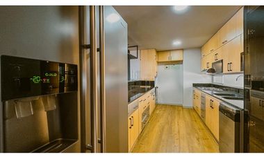 Penthouse frente al CC Santa fé para renta amoblada