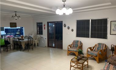 CASA ALQUILER CON OPCIÓN A COMPRA  ENTRADA DE CERMEÑO CAPIRA