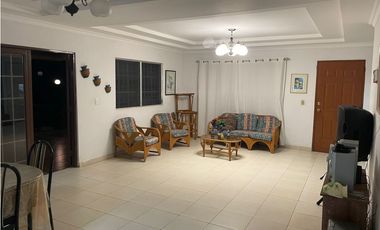 CASA ALQUILER CON OPCIÓN A COMPRA  ENTRADA DE CERMEÑO CAPIRA