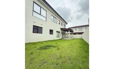 ALQUILER DE CASA EN SANTA MARIA A ESTRENAR - THE WOODS