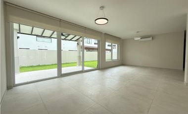 ALQUILER DE CASA EN SANTA MARIA A ESTRENAR - THE WOODS