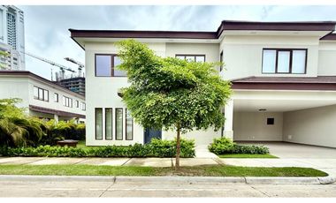 ALQUILER DE CASA EN SANTA MARIA A ESTRENAR - THE WOODS