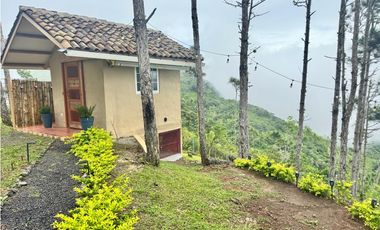 VENTA CASA EN ALTOS DEL MARIA 2800M2 CON EXCELENTE VISTA NATURALEZA CV