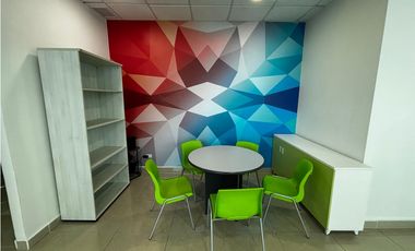 EL CARMEN / PLAZA KORINTHO / 74M / 4 DIVISIONES / FRENTE A VIA