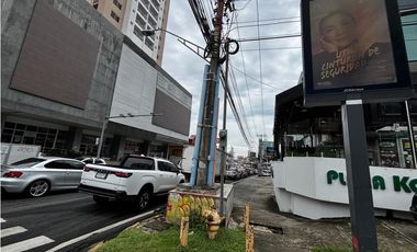 EL CARMEN / PLAZA KORINTHO / 74M / 4 DIVISIONES / FRENTE A VIA