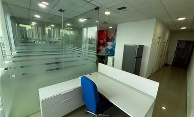 EL CARMEN / PLAZA KORINTHO / 74M / 4 DIVISIONES / FRENTE A VIA