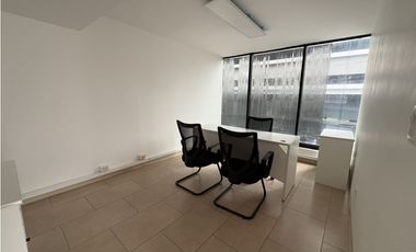 Oficina en Alquiler Calle 50 Panamá – PH Embajador - 131m2 - JAC