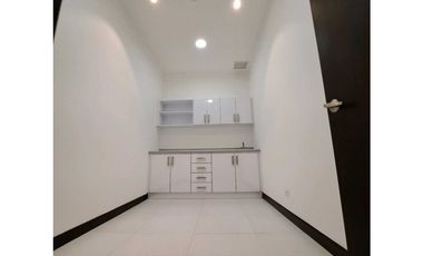 ALQUILO LOCAL COMERCIAL 4 CONSULTORIOS/OFICINAS COSTA DEL ESTE VV