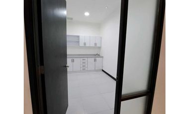 ALQUILO LOCAL COMERCIAL 4 CONSULTORIOS/OFICINAS COSTA DEL ESTE VV