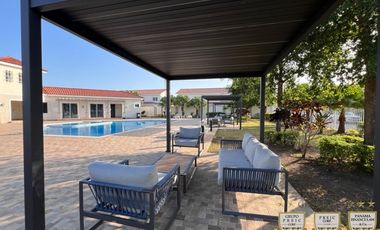 Venta de Casa Modelo Marsella Esquinera en Reserva de Versalles