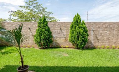 Venta de Casa Modelo Marsella Esquinera en Reserva de Versalles