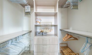 Venta de Casa Modelo Marsella Esquinera en Reserva de Versalles