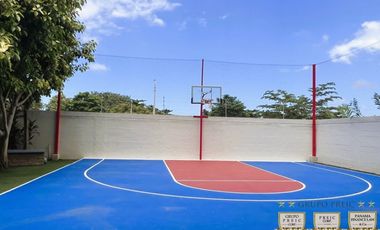 Venta de Casa Modelo Marsella Esquinera en Reserva de Versalles