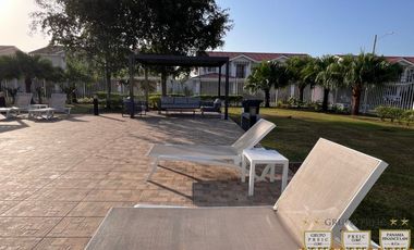 Venta de Casa Modelo Marsella Esquinera en Reserva de Versalles