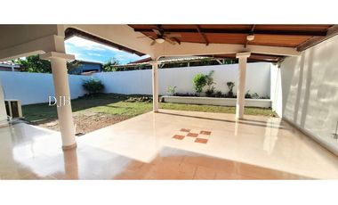 VENTA DE CASA EN LOMAS DEL GOLF, SAN MIGUELITO