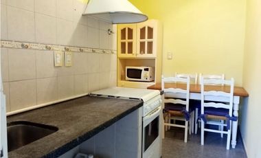 Amplio y lindo  departamento hasta 6 huéspedes.