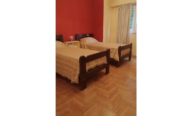 Amplio y lindo  departamento hasta 6 huéspedes.