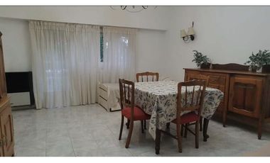 Amplio y lindo  departamento hasta 6 huéspedes.