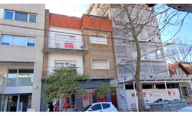 Amplio y lindo  departamento hasta 6 huéspedes.