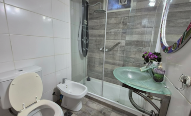 VENTA DE CASA CON PISCINA SOBRE 2 LOTES EN EL TEJADO