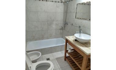 CASA 4 AMBIENTES -PERMUTA