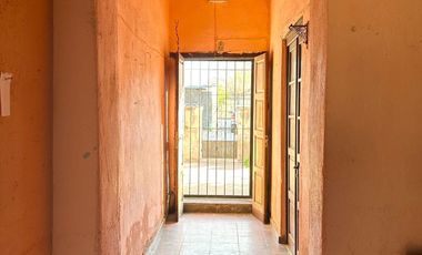 Casa en venta c/ cochera en Centro