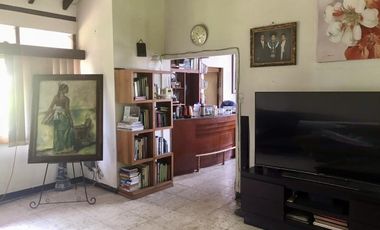Dijual Rumah Tanah Besar Strategis dekat UPI Setiabudi di Cipaku