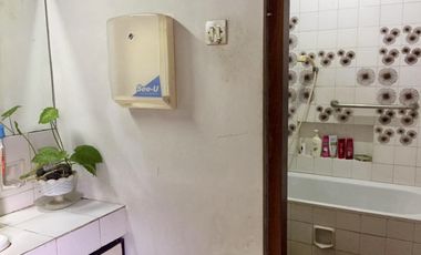 Dijual Rumah Tanah Besar Strategis dekat UPI Setiabudi di Cipaku