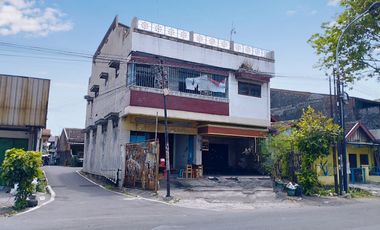 Rumah Ruko Kos Pinggir Jalan Raya Strategis dekat RS Oen Syeikh Zayed