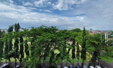 Sewa Apartemen Gading Icon - seberang halte bus dan kelapa gading