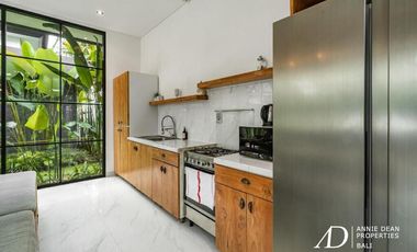 LEASEHOLD | TROPICAL LUXURY VILLA JUST 10 MINUTES FROM UBUD CENTRE