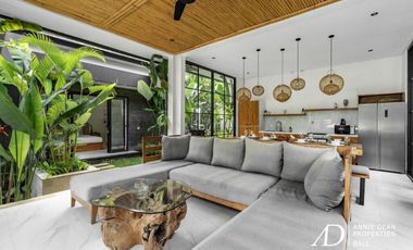LEASEHOLD | TROPICAL LUXURY VILLA JUST 10 MINUTES FROM UBUD CENTRE