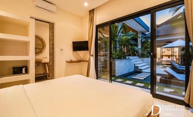 LEASEHOLD | TROPICAL LUXURY VILLA JUST 10 MINUTES FROM UBUD CENTRE