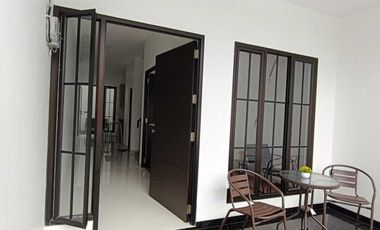 RUMAH BARU 4x16 MERUYA UTARA, Fasad Skandinavia. Jakarta Barat