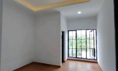 RUMAH BARU 4x16 MERUYA UTARA, Fasad Skandinavia. Jakarta Barat