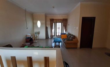 Rumah Luas & Terawat Dekat ke Stasiun Cikampek Karawang