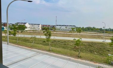 Sewa Murah Rumah Pik 2 Milenial Uk 4,5x12,5 2 lantai Ada 1 AC