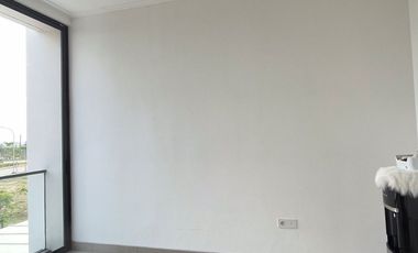 Sewa Murah Rumah Pik 2 Milenial Uk 4,5x12,5 2 lantai Ada 1 AC