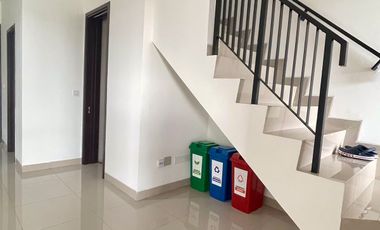Sewa Murah Rumah Pik 2 Milenial Uk 4,5x12,5 2 lantai Ada 1 AC