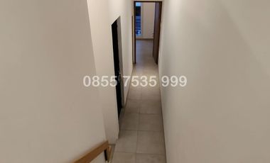 Rumah Modern Minimalis  Duri Kepa Jakarta Barat row 2 mobil