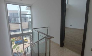 Disewakan rumah pik golf island chopin 3 kamar tidur uk 8x25