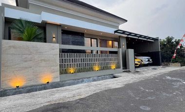 Rumah 1 Lantai Mewah 900 Jutaan Di Jalan Kaliurang Km 13