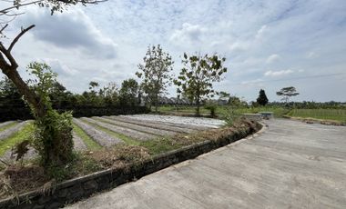 Tanah Dijual Pinggir Jalan: 200m Jl. Besi-Jangkang, SHM