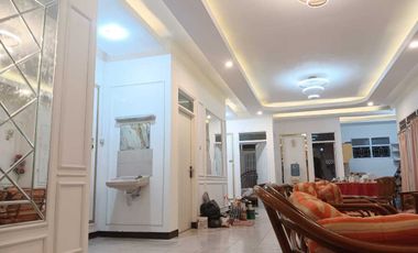 Dijual Villa Cantik dan Estetik