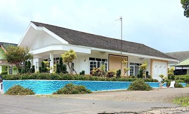 Dijual Villa Cantik dan Estetik